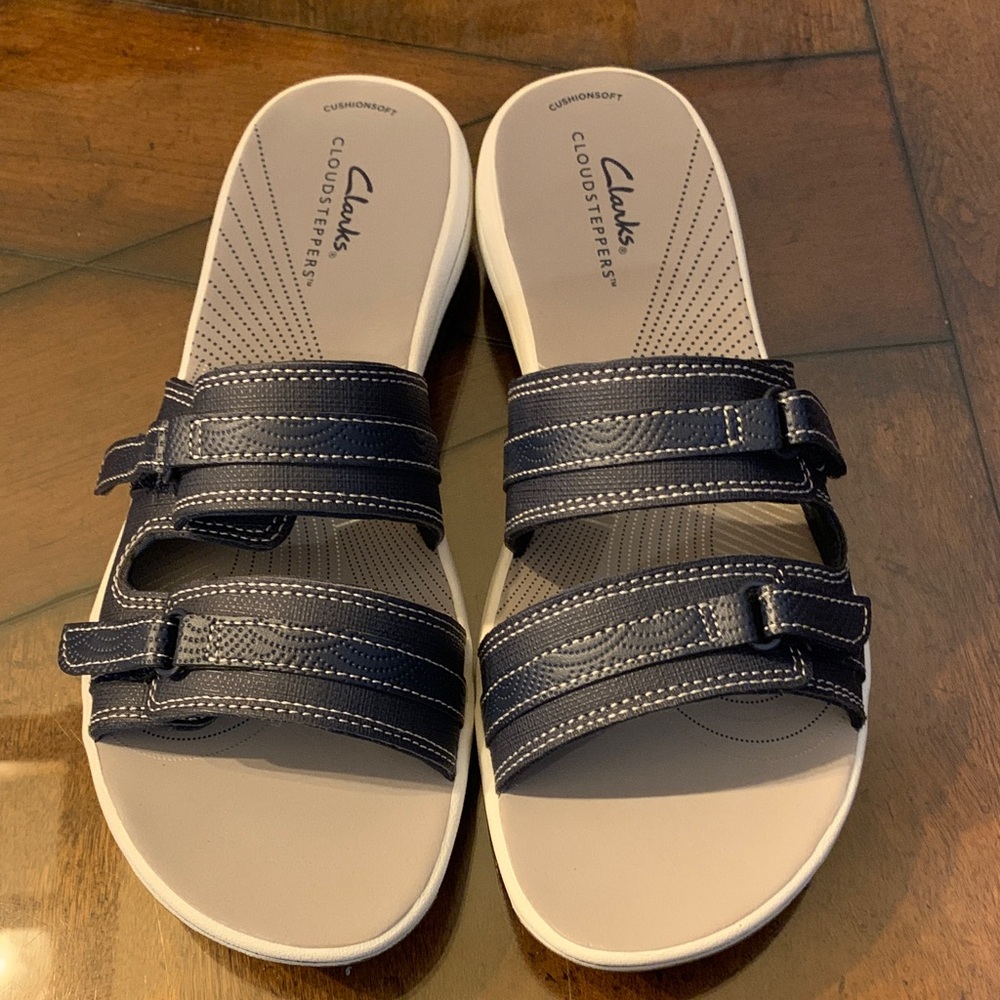 Clarks Dark Blue Slide Sandals…BRAND NEW…Size 9